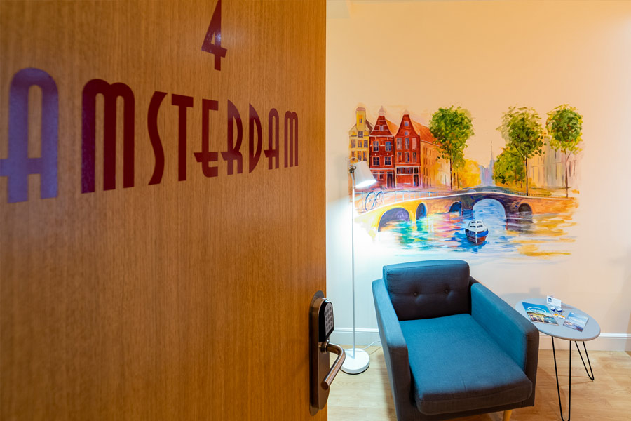 Amsterdam room UR-alde hotel San Sebastian